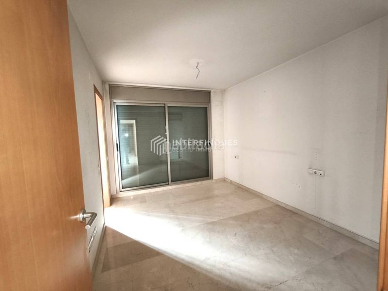 Foto 1b7eed79-25a0-4ca3-8f6d-b3feb0ff3f0b. Casa adossada amb calefacció aparcament a El Balís Sant Andreu de Llavaneres