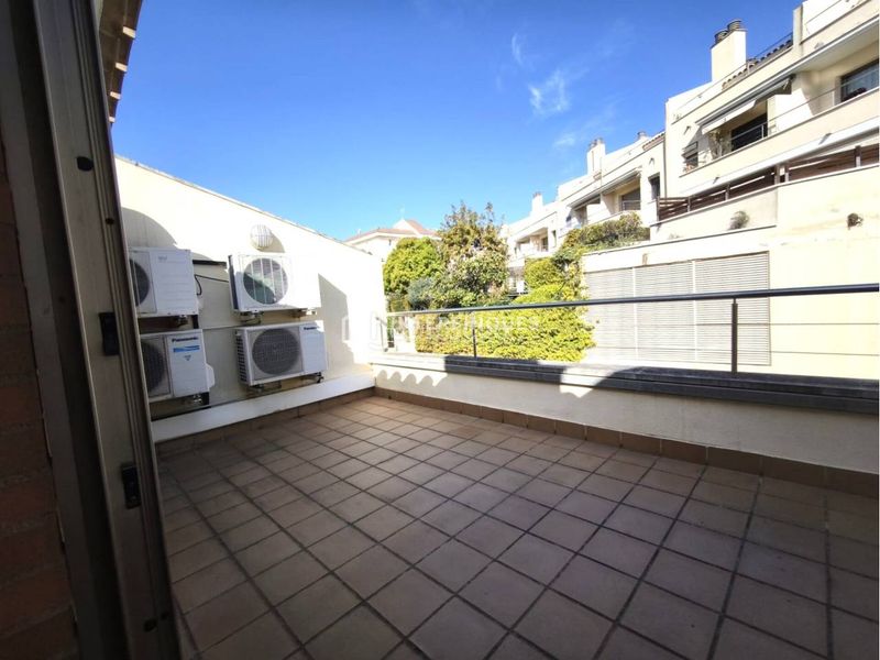 Foto 48b0d2e1-0e20-4ce7-885c-643dcc539d6e. Casa adossada amb calefacció aparcament a El Balís Sant Andreu de Llavaneres