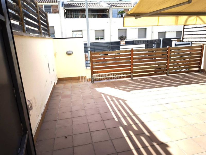 Foto 4de7b9e4-bd60-4012-beb7-7f824eb20a51. Casa adossada amb calefacció aparcament a El Balís Sant Andreu de Llavaneres