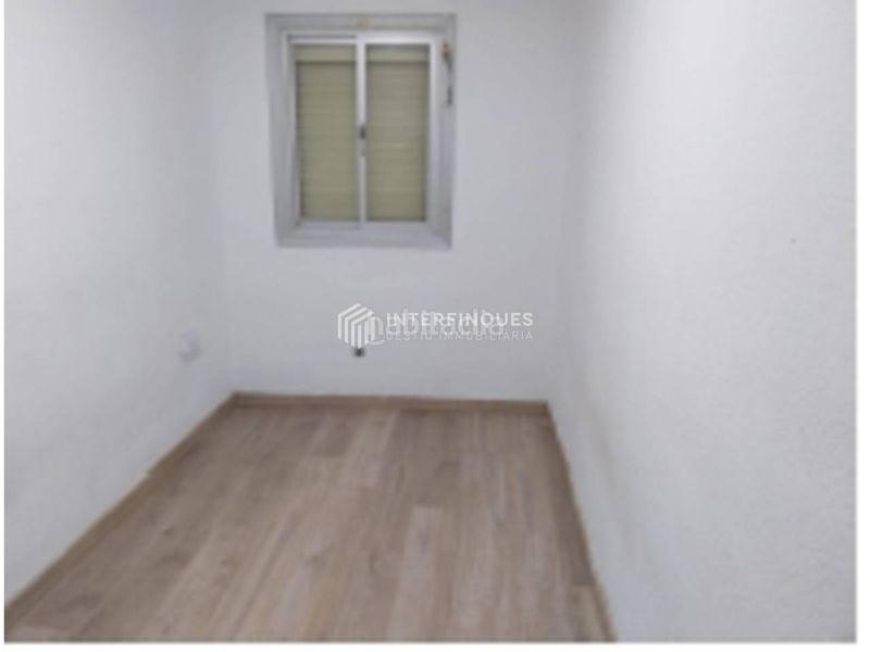 Foto 7609c8dd-ee1e-44e7-aad5-9cd9c79b618e. Piso jornada de puertas abiertas 22 de abril en Sant Crist Badalona