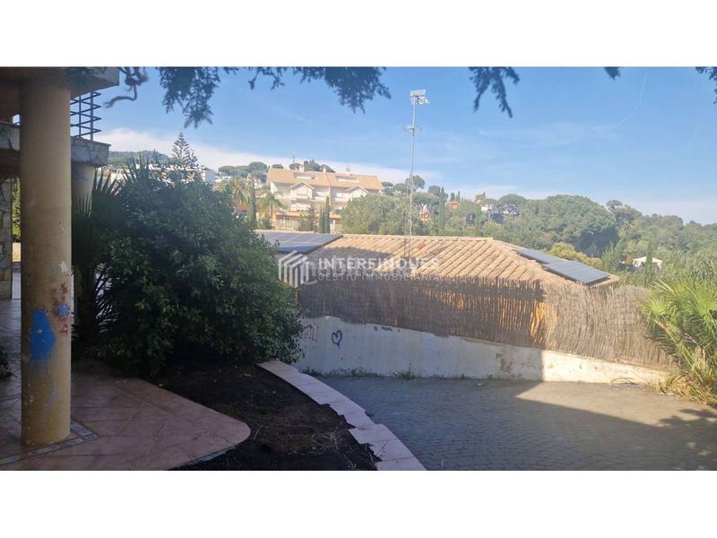 Foto 3ec76f58-0310-4d42-8588-a0980bf46ecf. Casa amb calefacció aparcament piscina a Premià de Dalt