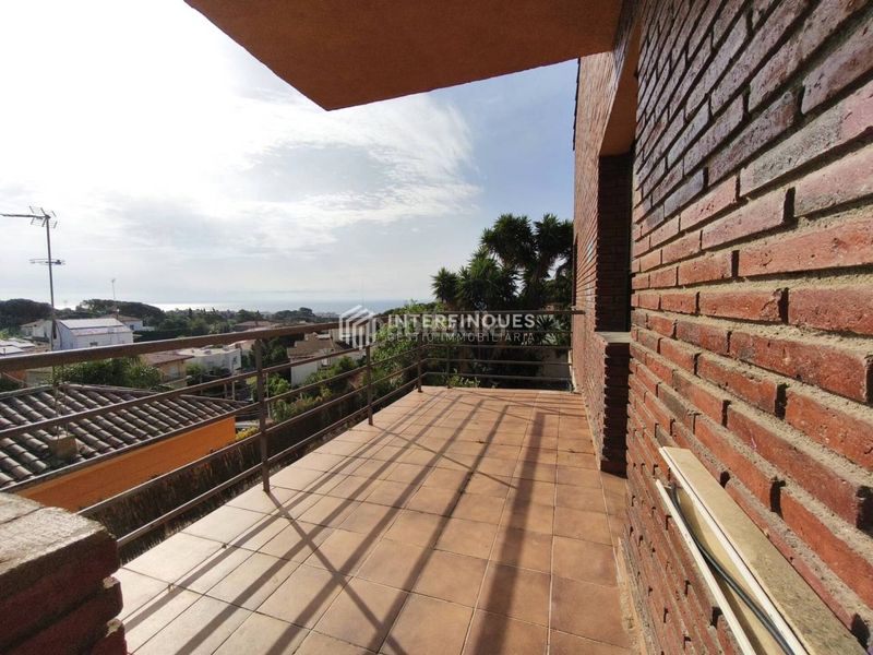 Foto 69004f66-c81b-4685-84f4-10a400c08715. Casa  en venta en Premià de Dalt