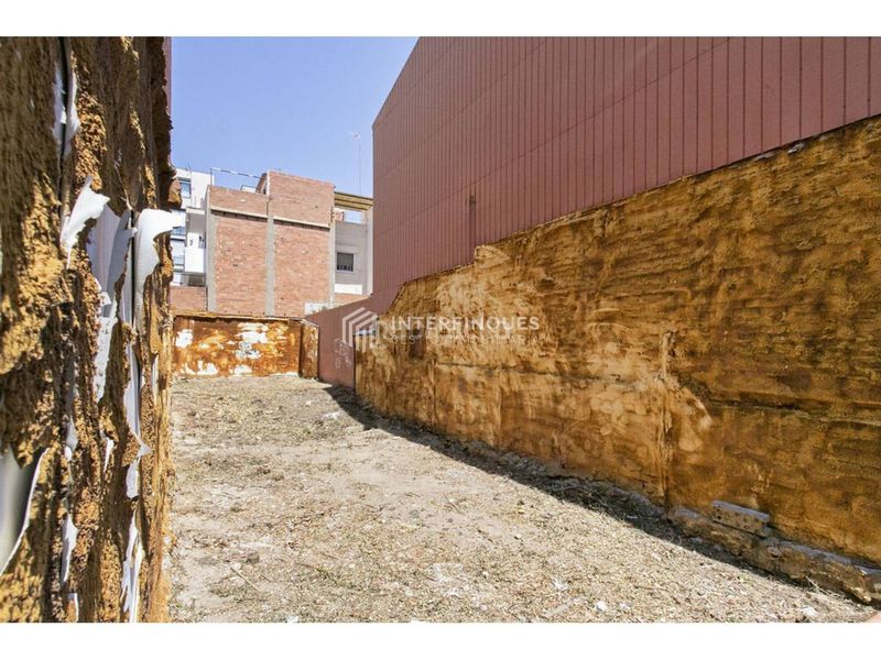 Foto efd55046-0538-43dd-a190-cae548066d13. Finca rústica a Bufalà Badalona