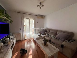 Etagenwohnung  Calle montaña. Piso en venta en cirera
