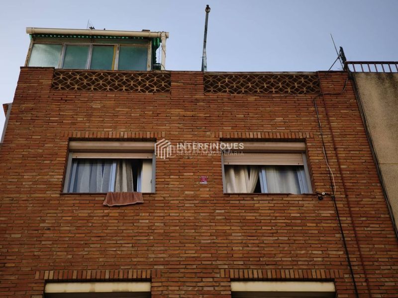 Foto 70801b2e-0e1e-4816-b50d-cd3d9366ab7e. Dachwohnung in Llatí Santa Coloma de Gramenet