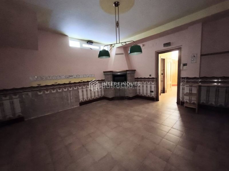 Foto 2cb7984e-12a1-4bfb-aba3-c865d0d466e7. Casa amb calefacció aparcament piscina a Bufalà Badalona