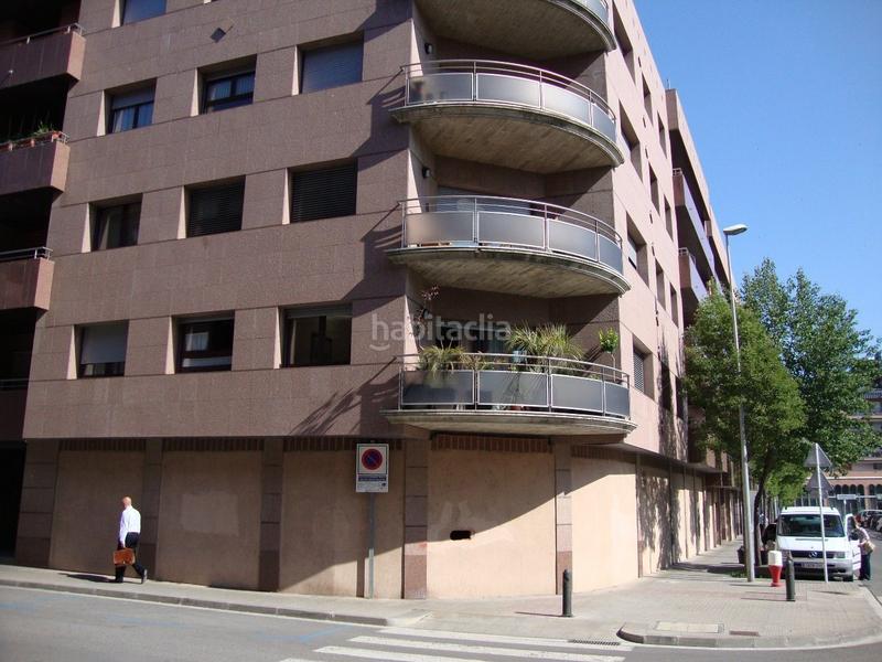Foto 8f6ee0b6-0848-4a2a-862d-bbf7b4444d4d. Local comercial a carrer de les flors 3 a Centre Vic