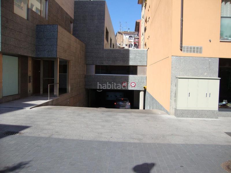 Foto 89abaa8b-d718-4a3e-aee8-42a1a80f0223. Local comercial en carrer del pla de balenyà 25 diáfano en Vic