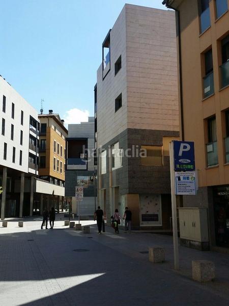 Foto e0a31cd5-d1fa-4612-a694-3f6238262a76. Local comercial en carrer del pla de balenyà 25 diáfano en Vic