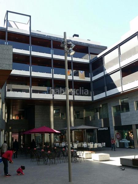 Foto f0601e21-5ccd-4680-bcb4-482a6928e5e5. Local comercial en carrer del pla de balenyà 25 diáfano en Vic