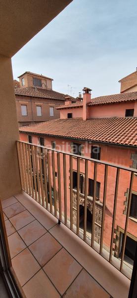 Foto 7b6514b1-51c8-419d-9402-64cf2a8dd570. Piso 100m<sup>2</sup> en carrer nou 37 en Nord Vic