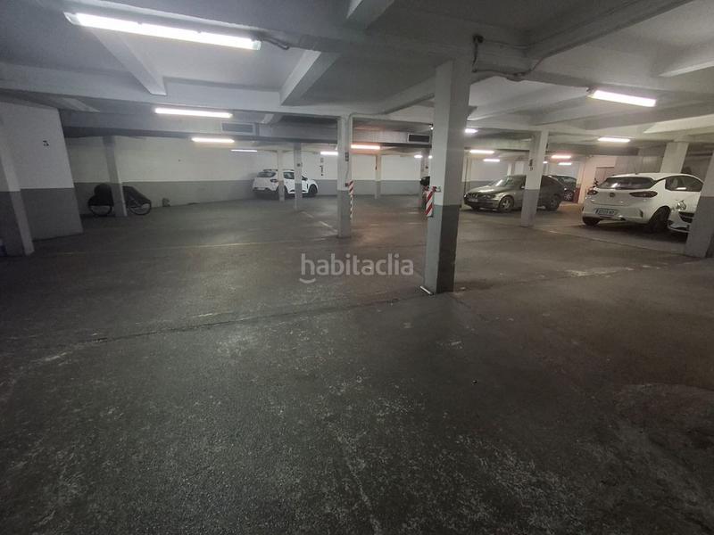 Foto dd841fff-fbe4-4598-ae51-3f82a9cbb2b9. Parking voiture dans Camp D´en Serralta Palma de Mallorca