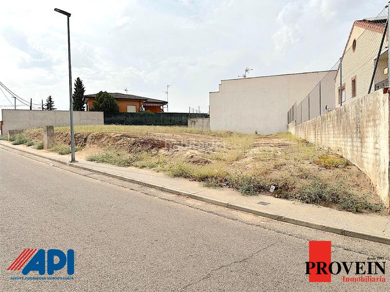 Foto b2a9cf00-195d-4361-93da-36c32b36351d. Terreny residencial a calle garcía lorca 8 a Novés