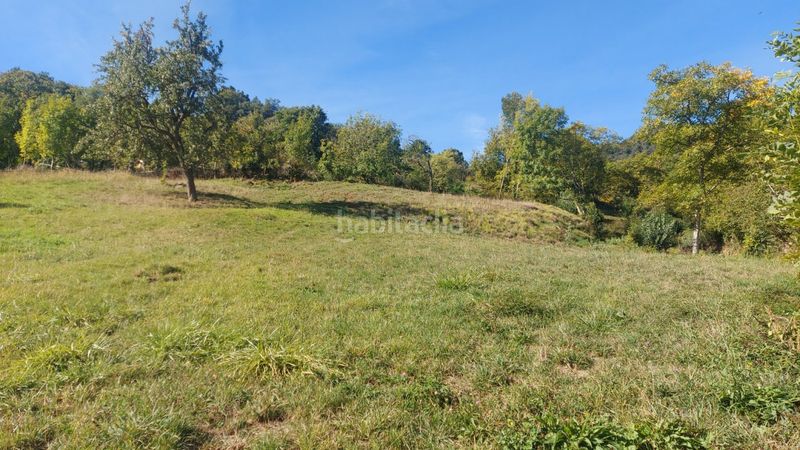 Foto b9856eb4-7de4-4aeb-a813-f91373bcf252. Finca rústica parcela rustica urbanizable en Camaleño