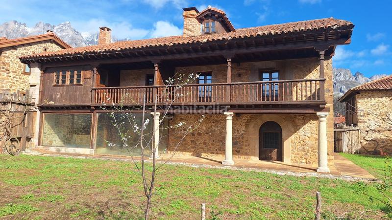 Foto 24c0ed4f-12e7-4bc4-855e-350cc2678d5d. Casa complejo de edificaciones de piedra en mogrovejo en Camaleño