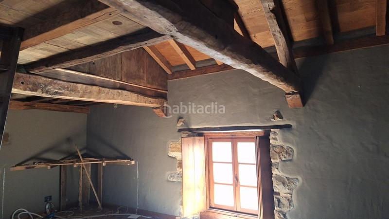 Foto 390725c6-cb9d-49e0-827b-3b75b95ea821. Casa complejo de edificaciones de piedra en mogrovejo en Camaleño