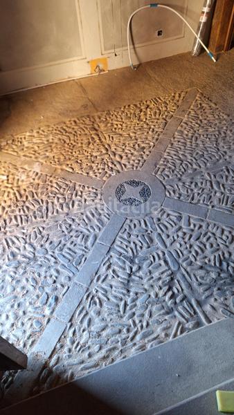 Foto 8a4d39ff-3302-493d-873b-8f9b38806b5a. Casa complejo de edificaciones de piedra en mogrovejo en Camaleño