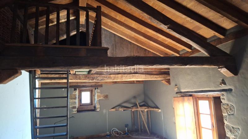 Foto a687e16b-1572-4e62-82fb-222a358faa82. Casa complejo de edificaciones de piedra en mogrovejo en Camaleño