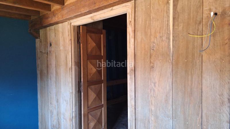 Foto eaa382a0-5f95-4788-a922-c70b04dbaf7b. Casa complejo de edificaciones de piedra en mogrovejo en Camaleño