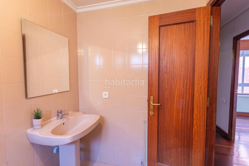 Foto c42e0df9-6cd2-4383-946e-d14ba32a4680. Casa a schiera con riscaldamento parcheggio in La Pereda Santander