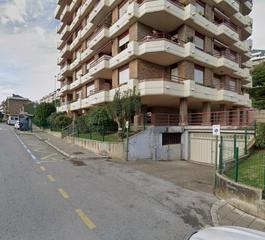 Parking voiture à La Pereda. Plaza de garaje en venta en avenida cantabria