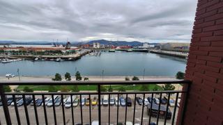 Etagenwohnung in Castilla - Hermida. Piso en venta en marqués de la hermida