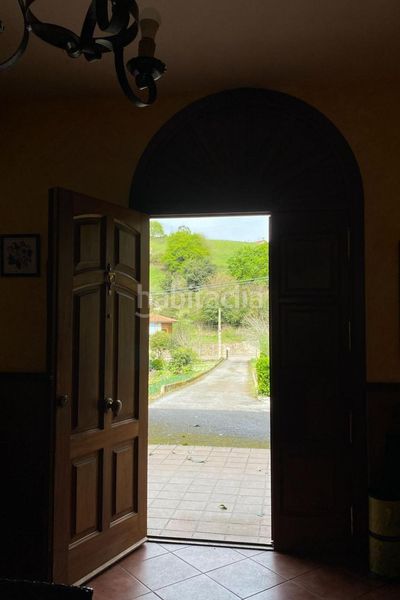Foto 2eeeeee0-d000-4a19-a967-93e0de82991d. Casa amb calefacció aparcament a Limpias