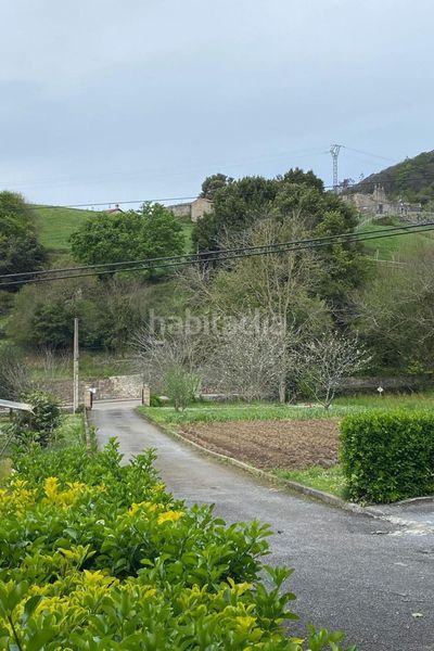 Foto 9b1aabeb-6084-46ae-9127-782ce556e6a8. Casa amb calefacció aparcament a Limpias