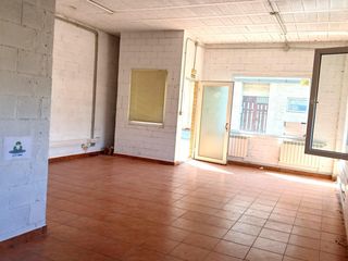 Business premise in Heras - Santiago - San Salvador. Local comercial con posibilidad de hacer vivienda