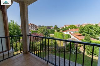Etagenwohnung in Ris. Piso en calle salce noja