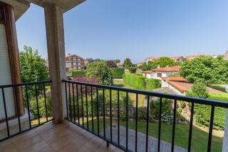 Flat in Ris. Piso en calle salce noja