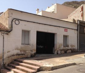 Locale commerciale in Callosa de Segura. Nave/local en venta en callosa de segura (alicante)