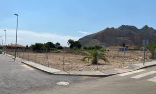 Terreny residencial a Cox. Solar en venta en cox (alicante)