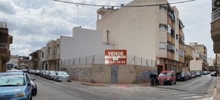 Terreno residencial en Callosa de Segura. Solar  haciendo esquina de 206 m² en la zona nueva.