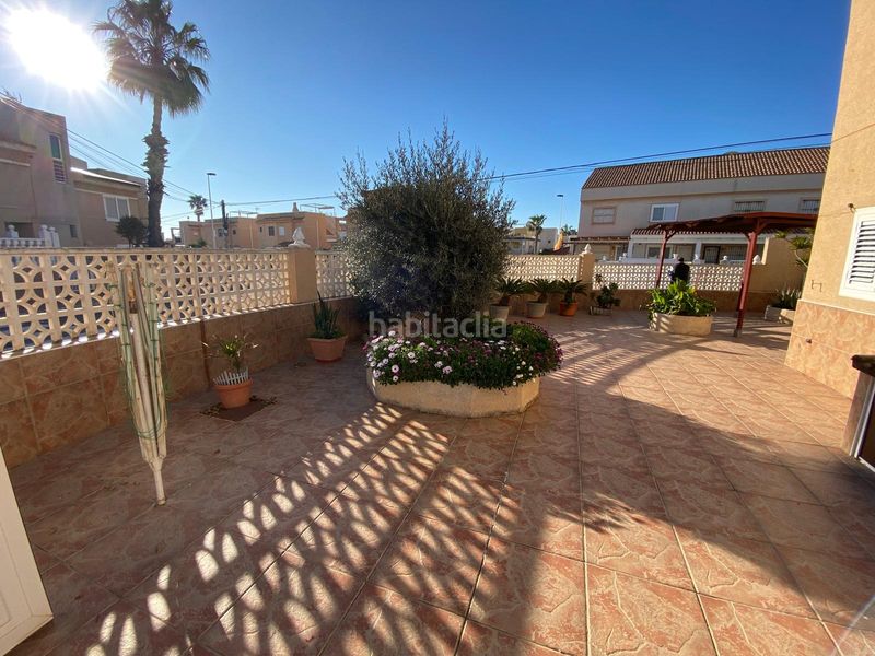 Foto 22d5e974-acc1-44bb-bdec-ec919bdd7c06. Casa amb xemeneia aparcament piscina a Zona los Frutales Torrevieja