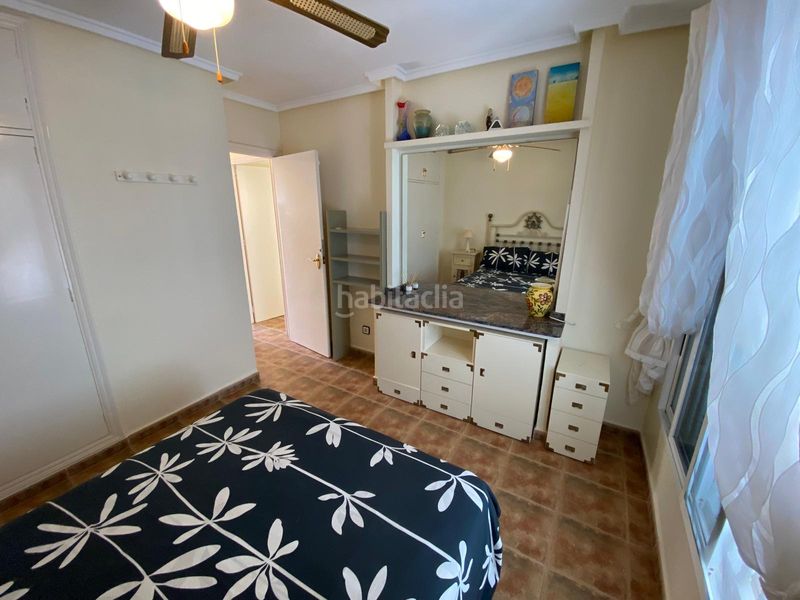 Foto 4755f955-fb8a-40e6-b851-1df555f68b1d. Casa amb xemeneia aparcament piscina a Zona los Frutales Torrevieja