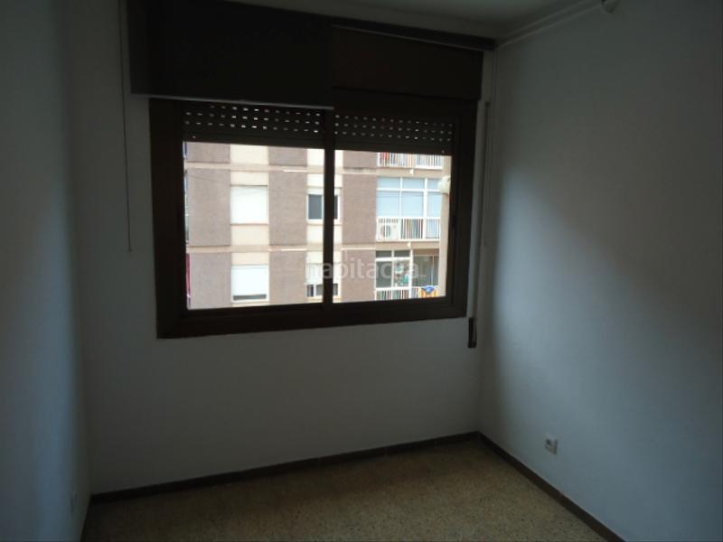 Foto 3f9cd2ad-f9db-47ef-b59b-00c185459640. Lloguer apartament amb calefacció a Granvia LH Hospitalet de Llobregat (L´)