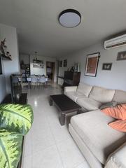 Miete Etagenwohnung in Avinguda de lleida 8. Fantástico piso exterior amueblado con parquin en torrefarrera!
