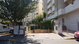 Aparcament cotxe  Carrer d'anna tugas. Se vende plaza de parking en c/ anna tugas 2 de badalona