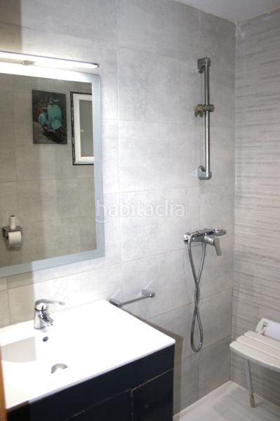 Foto e678aa38-5108-4dfd-ada9-9074967444c1. Pis a Carmel Barcelona