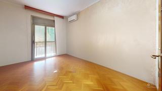 Pis a Sant Andreu de Palomar. Se vende la nuda propiedad de la vivienda con el usufructo vital