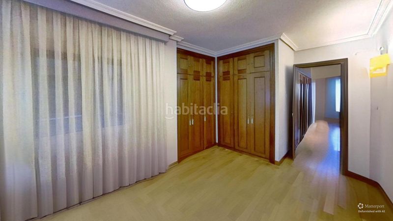 Foto 5db2b8f4-3f2a-46b0-8faa-fd82debe25d4. Duplex with parking pool in Sur Ávila