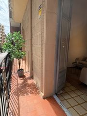 Flat in Pr�ncep de Viana-Clot-Xalets Humbert Torres. Piso en venta a reformar