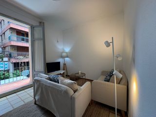 Appartement à Príncep de Viana-Clot-Xalets Humbert Torres. Piso en venta a reformar