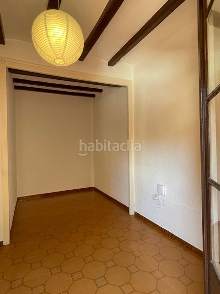 Foto 9bc7a982-b54e-4cd7-b605-23446a77ff61. Pis a Sants Barcelona