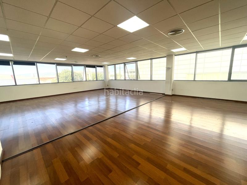 Foto 9fb6486a-cb5f-4eb8-85de-9d7c34c0bc9a. Office space with parking in Sa Indioteria Urbà Palma de Mallorca