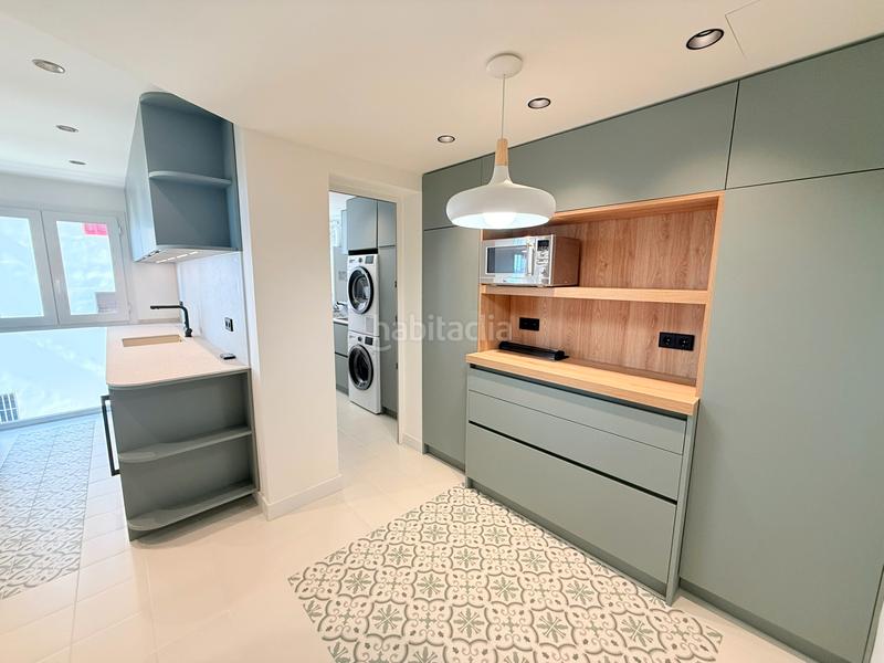 Foto 5ba7f170-b737-4fed-897f-54f043232906. Rent flat with fireplace heating parking pool in El Terreno Palma de Mallorca