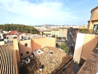 Pis a Carrer uni 6a. Excelente piso en zona borne - jaime iii