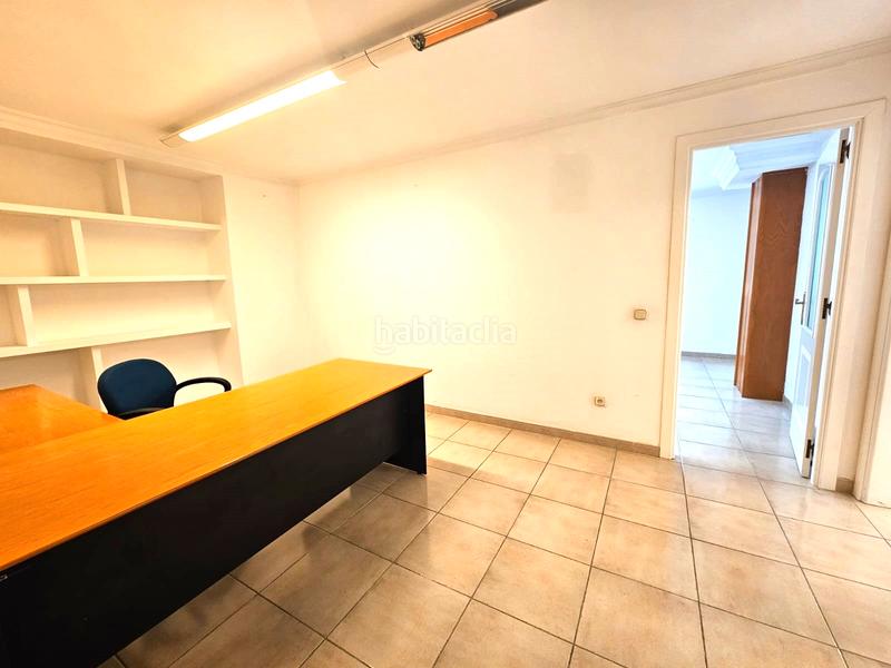 Foto 4f66506a-673c-4a31-a58e-bc19861dc595. Büro mit parking in La Missió Palma de Mallorca