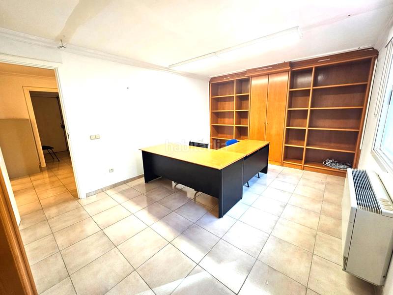 Foto 5cea7ec9-0ed9-46d0-b320-2b4a91005d12. Büro mit parking in La Missió Palma de Mallorca